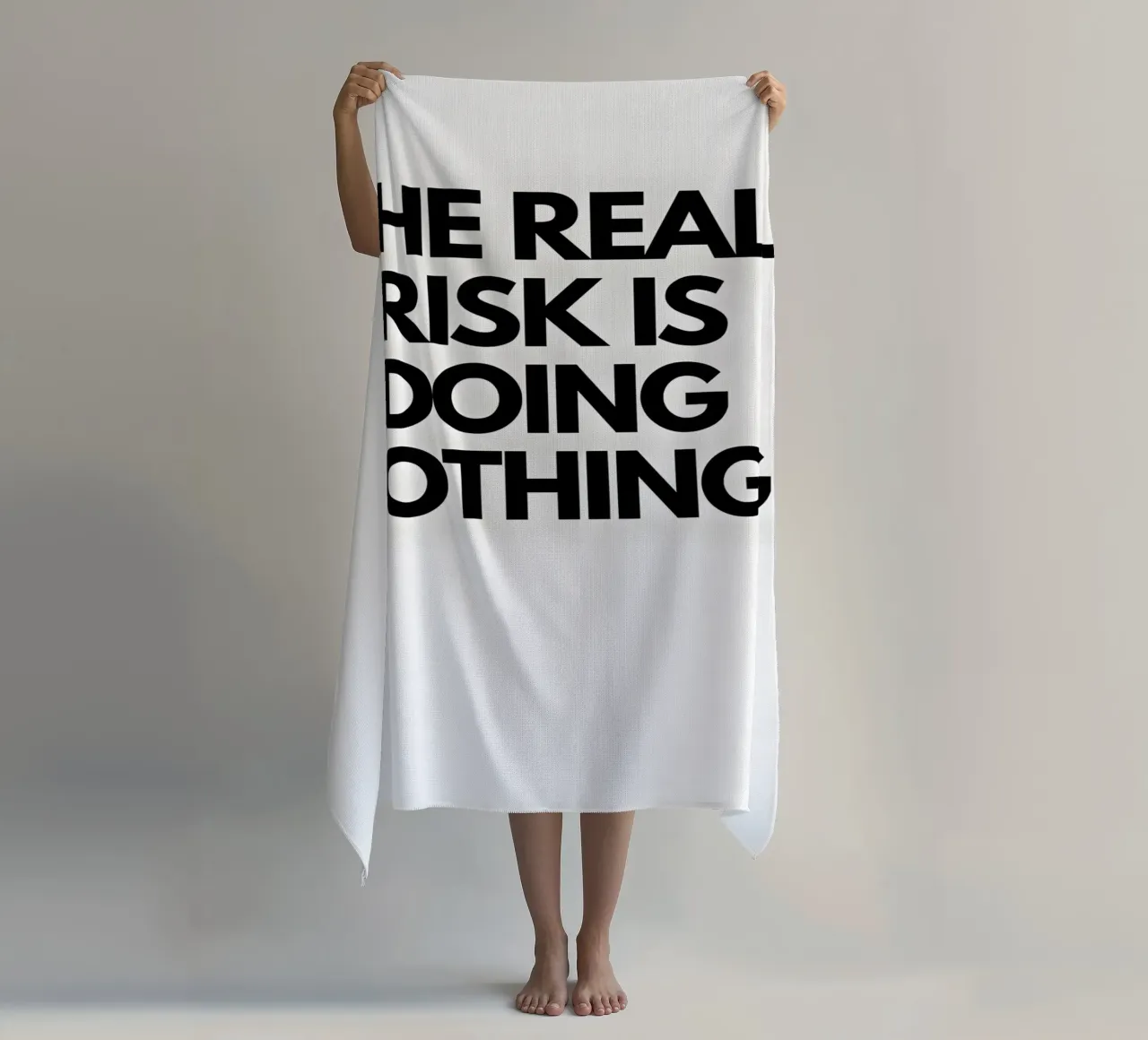 "The real risk doing nothing" telo mare da Type & Tape
