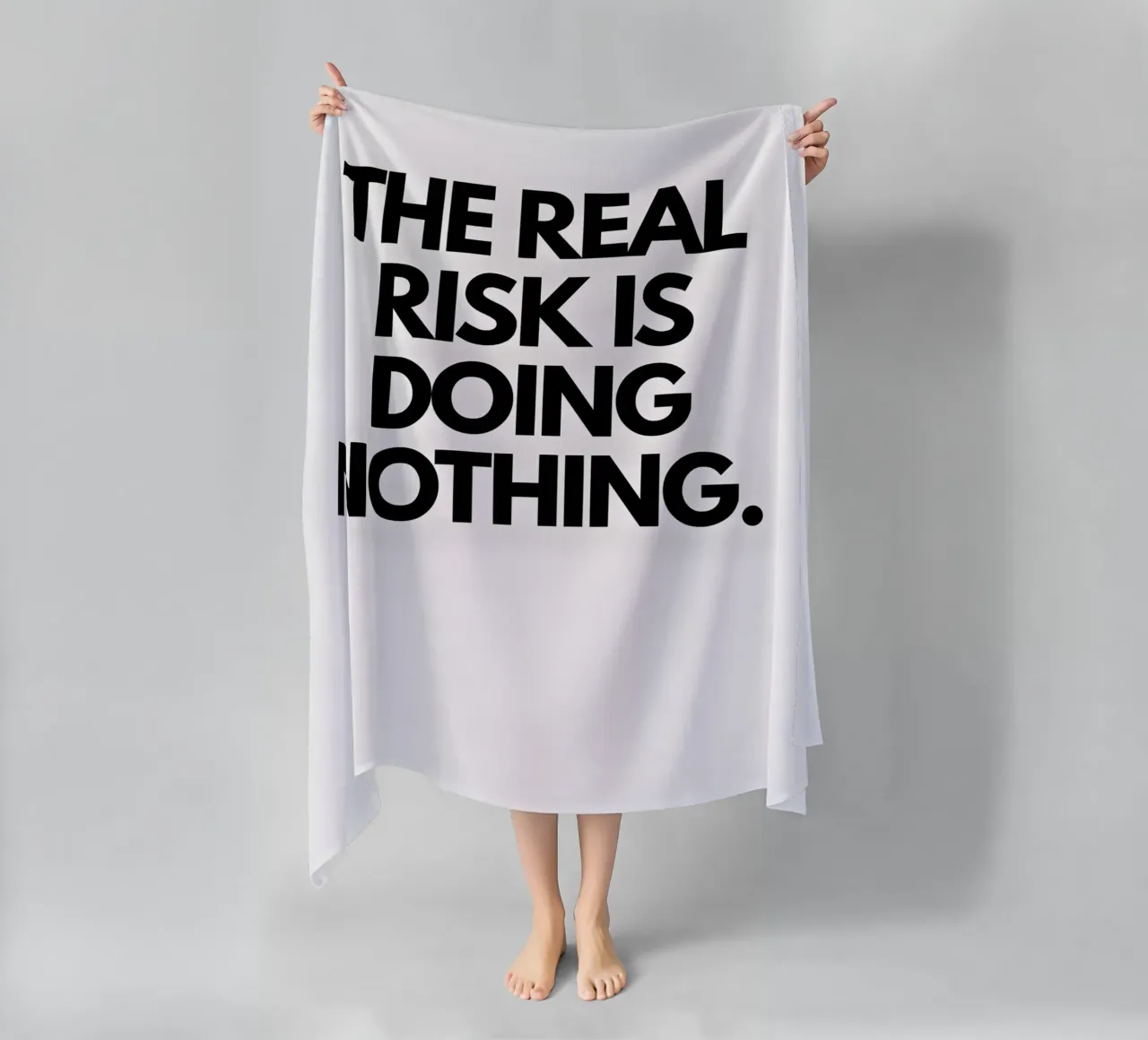 "The real risk doing nothing" telo mare da Type & Tape