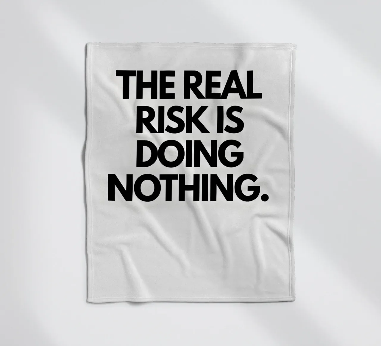 "The real risk doing nothing" coperta in pile da Type & Tape