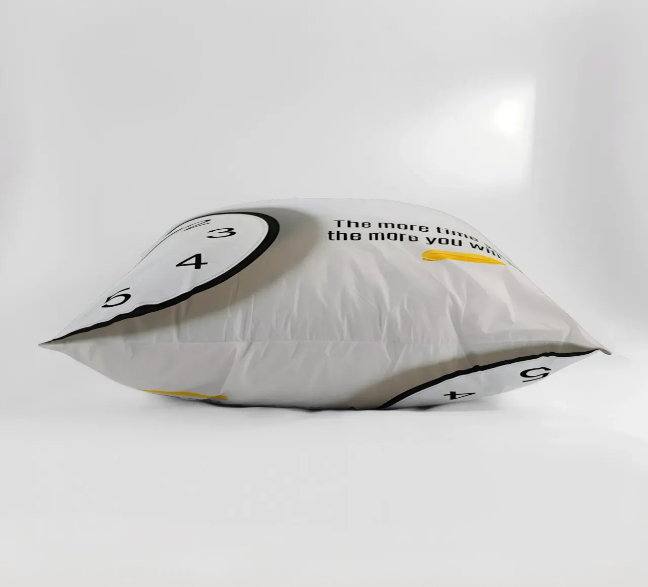 "The more time you waste, the more you will struggle. cuscino da Type & Tape