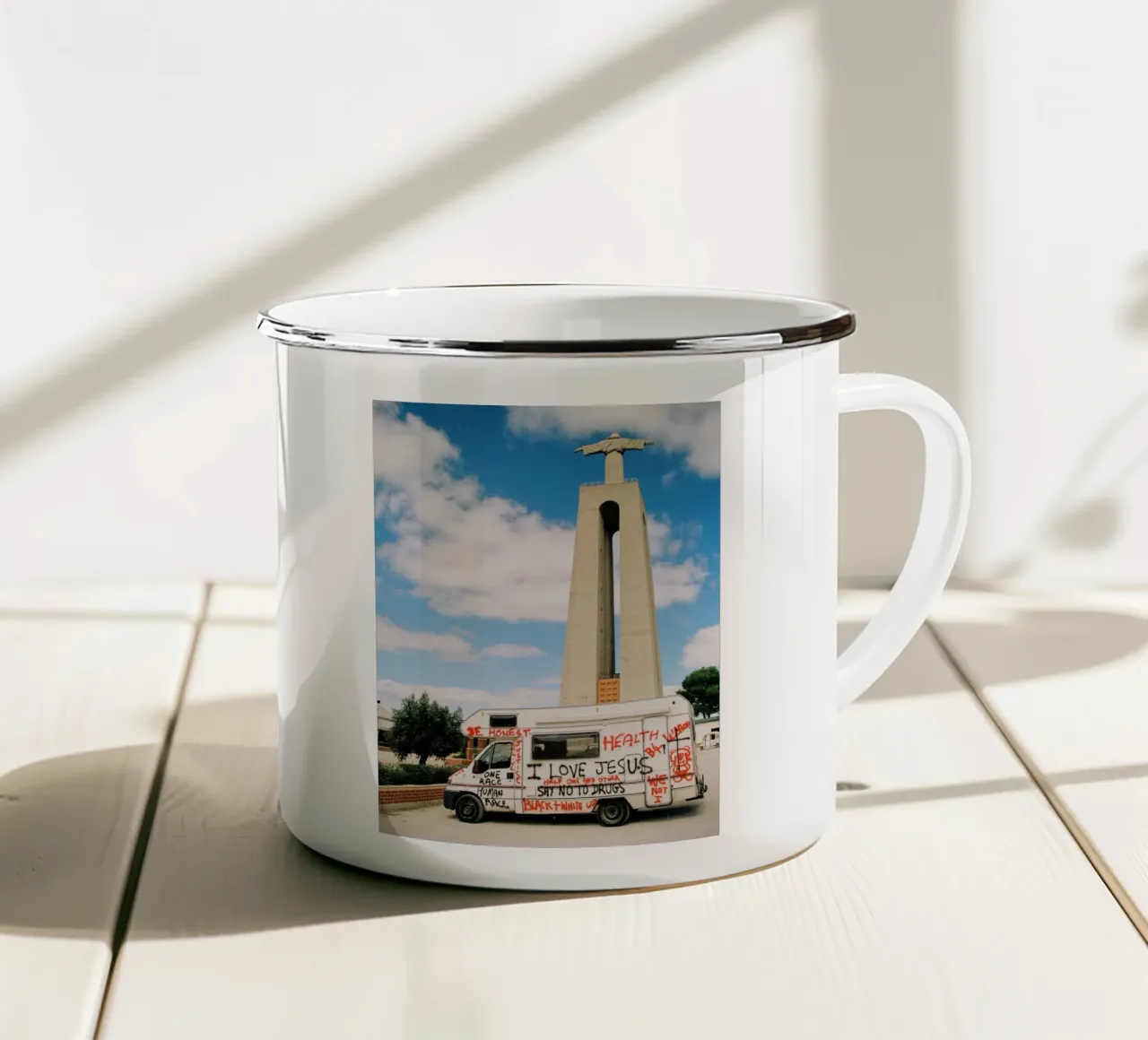 Macchina sacra tazza in smalto da Mane