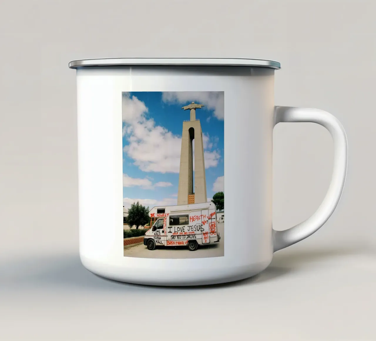 Macchina sacra tazza in smalto da Mane