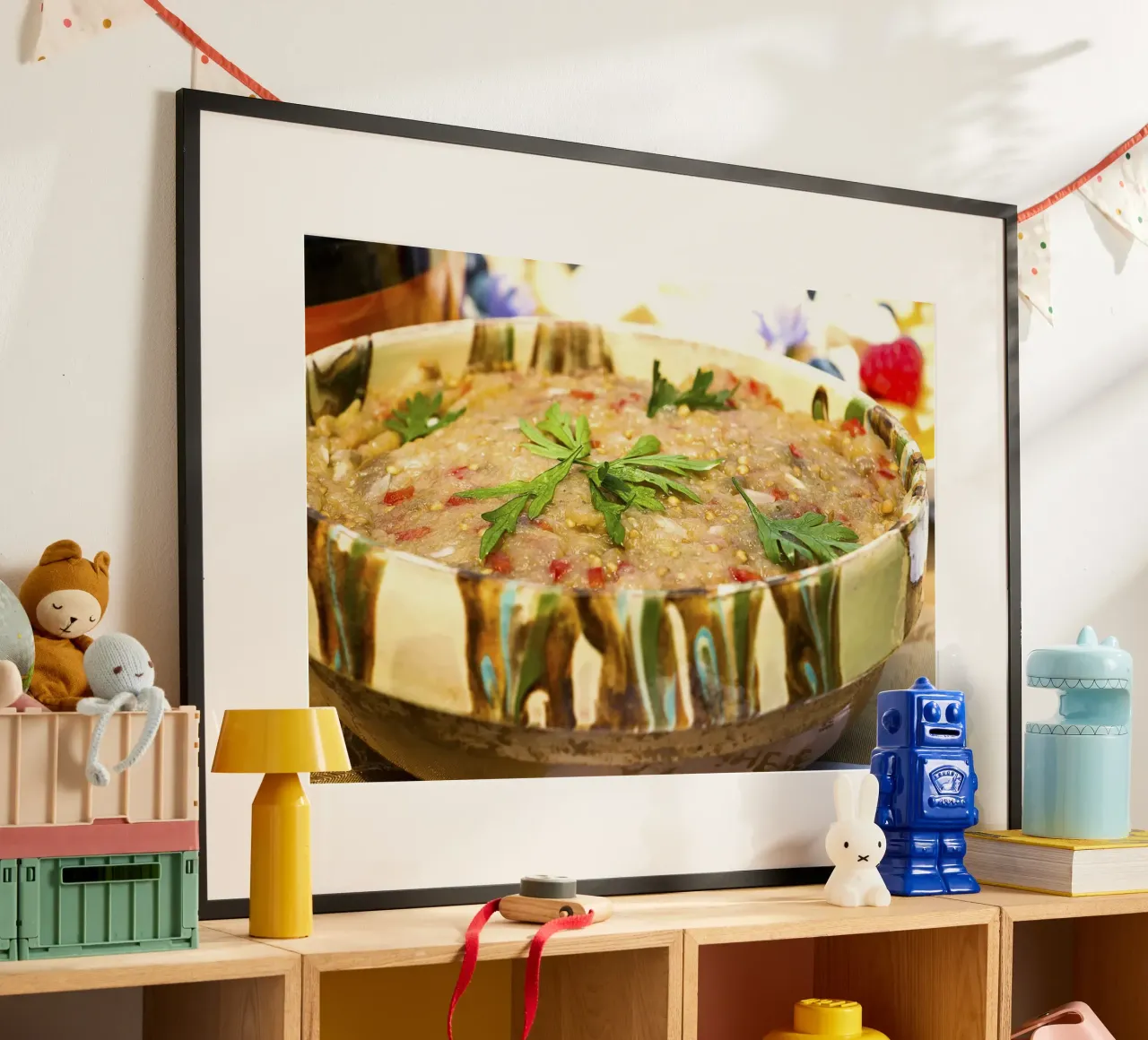 Insalata rustica di melanzane - Stampa fine art poster con telaio in plastica da jay