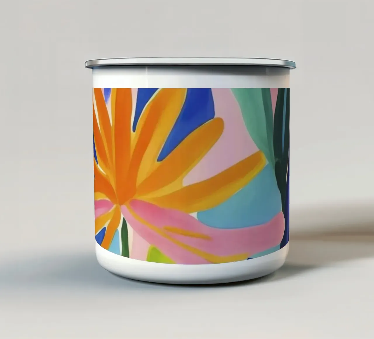 Fiori esotici di ispirazione matissiana tazza in smalto da Andrea Haase Modern Home