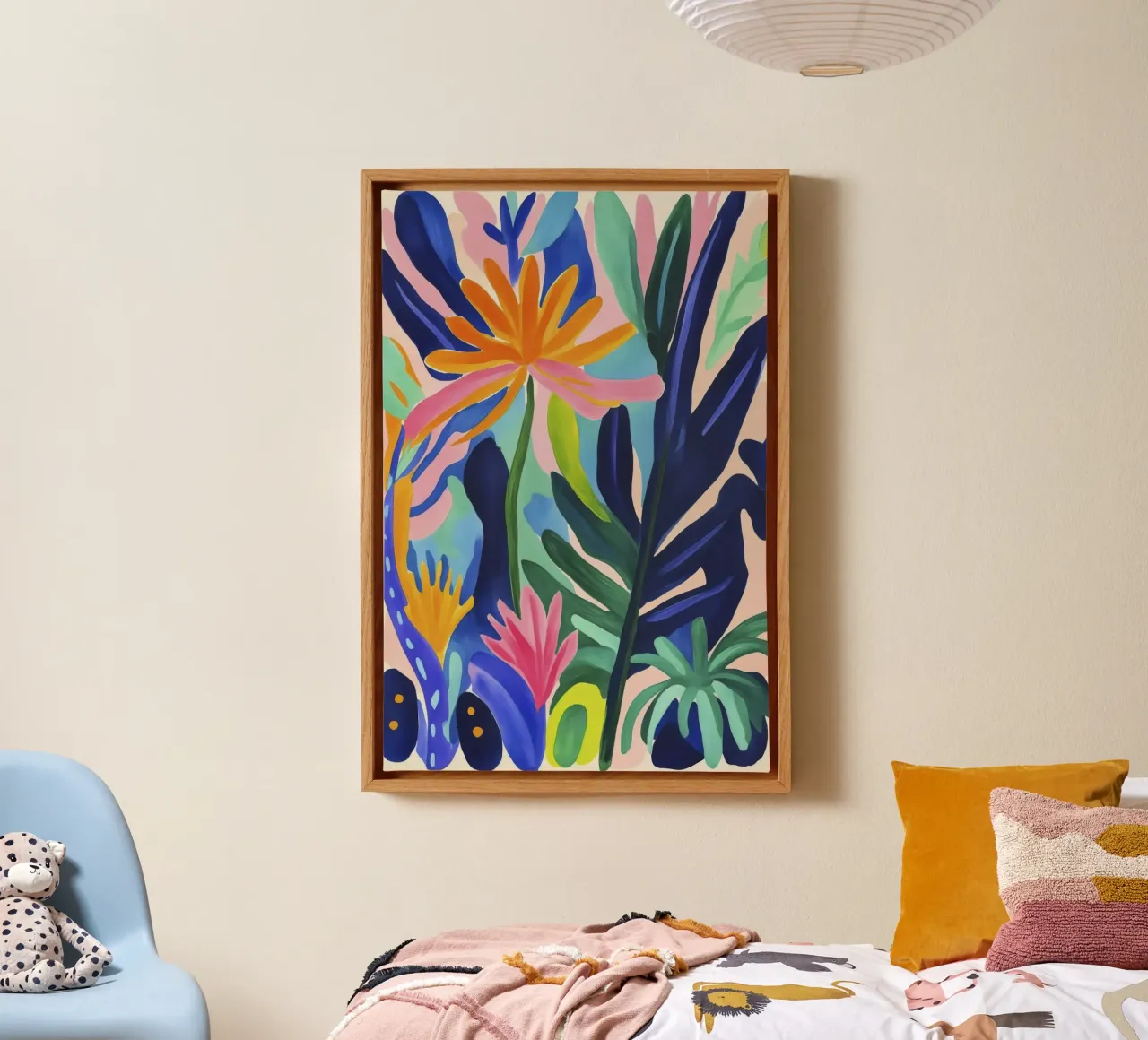 Fiori esotici di ispirazione matissiana tela con Cornice a cassetta da Andrea Haase Modern Home