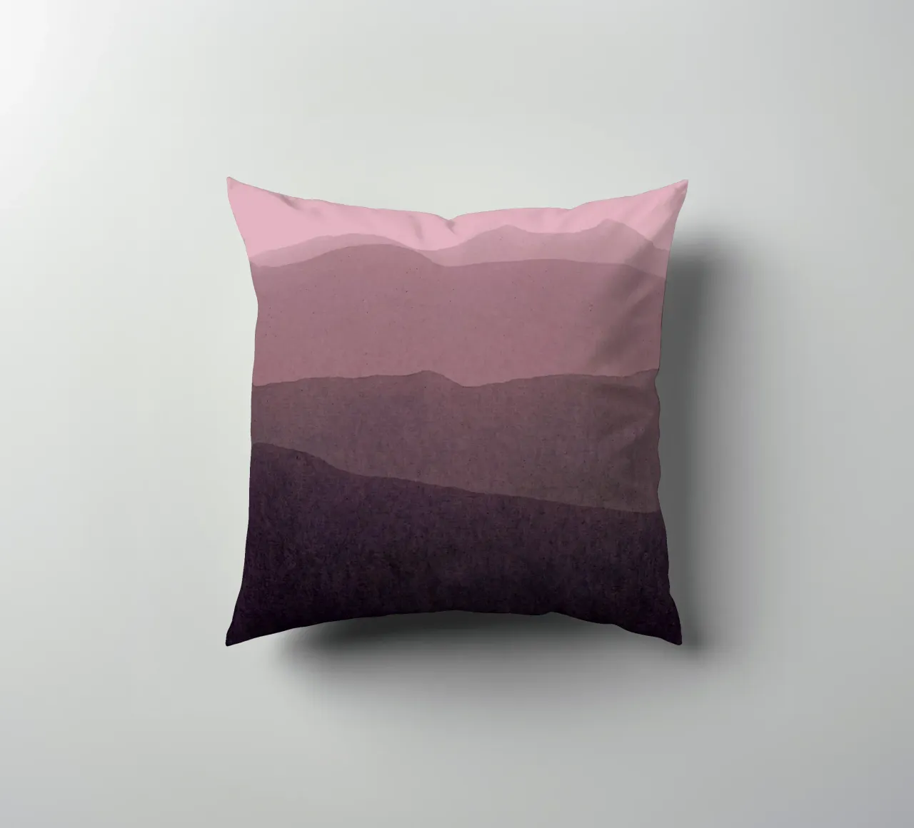 gradient landscape purple cuscino da IRIS LEHNHARDT FINE ART