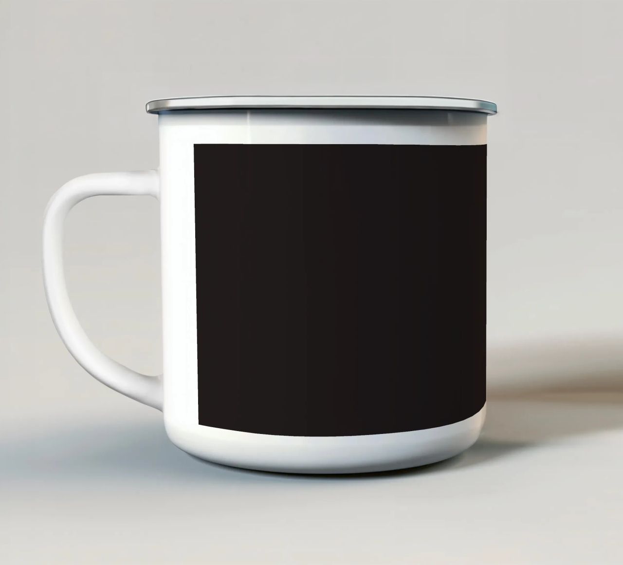 Scream II tazza in smalto da Balazs Solti