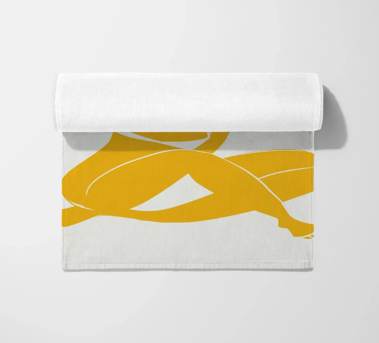 Nudo su giallo 02 telo mare da Little Dean