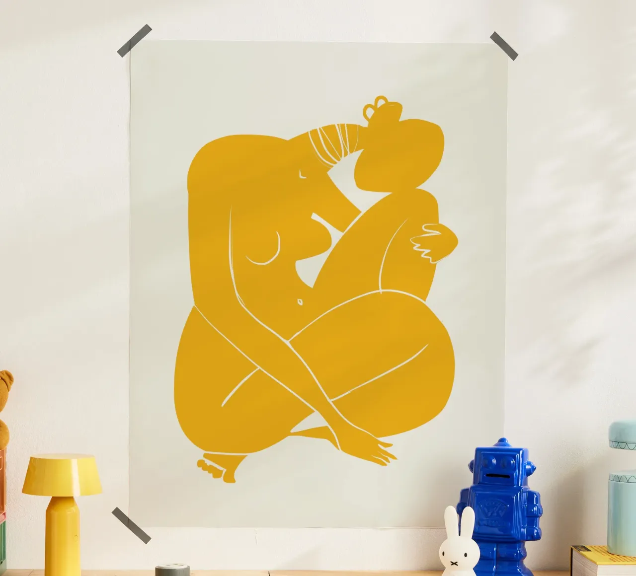 Nudo su giallo 03 poster con telaio in plastica da Little Dean