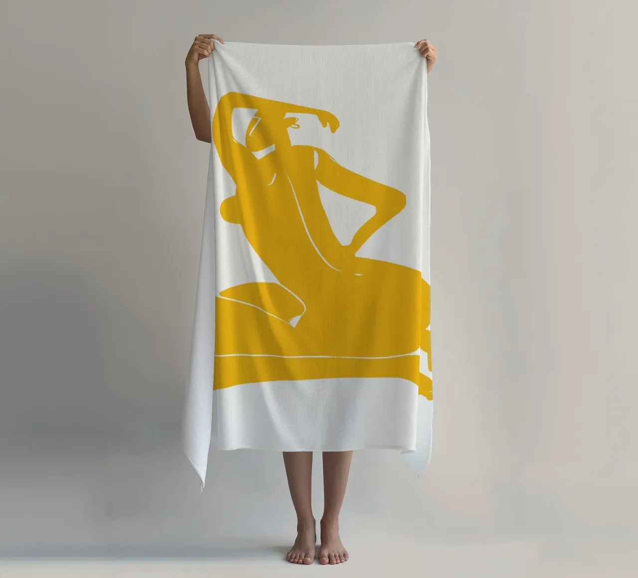 Nudo su giallo 04 telo mare da Little Dean