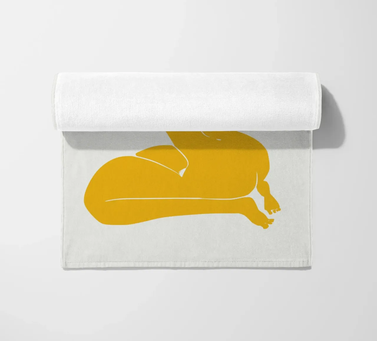 Nudo su giallo 04 telo mare da Little Dean