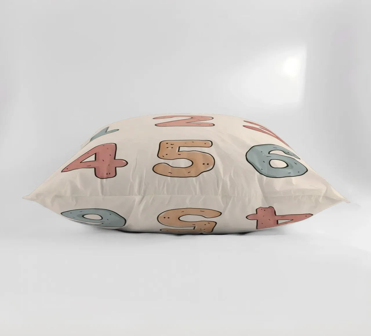 Numeri didattici dell'asilo nido disposti cuscino da DesignDoodle