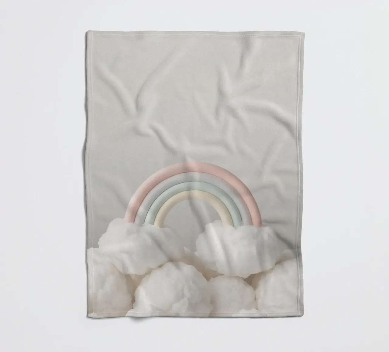 Simpatico arcobaleno pastello con nuvole bianche e soffici coperta in pile da DesignDoodle