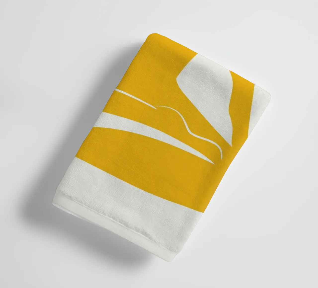Nu sur jaune 06 serviette de bain de Little Dean