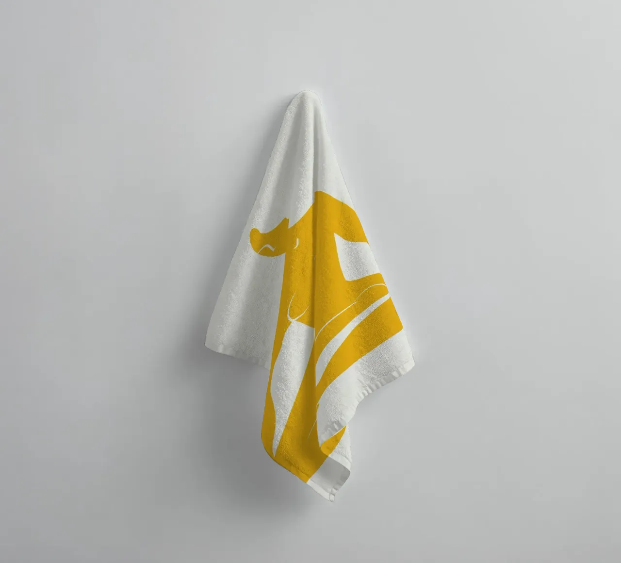 Nu sur jaune 06 serviette de bain de Little Dean