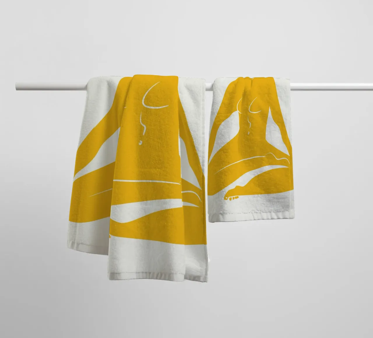 Nu sur jaune 06 serviette de bain de Little Dean