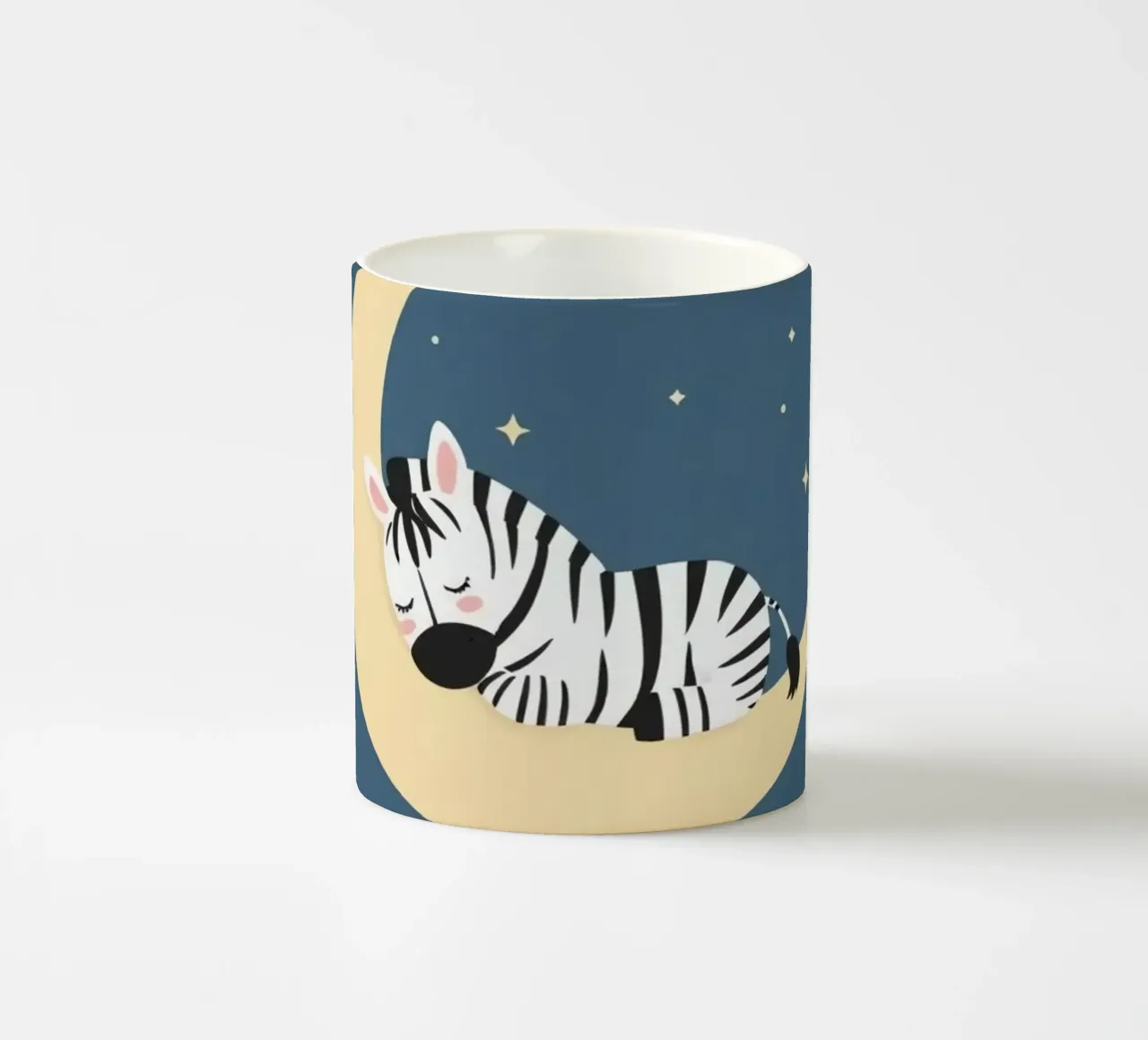 Dormire Zebra carino sulla luna crescente con le stelle tazza in ceramica da DesignDoodle