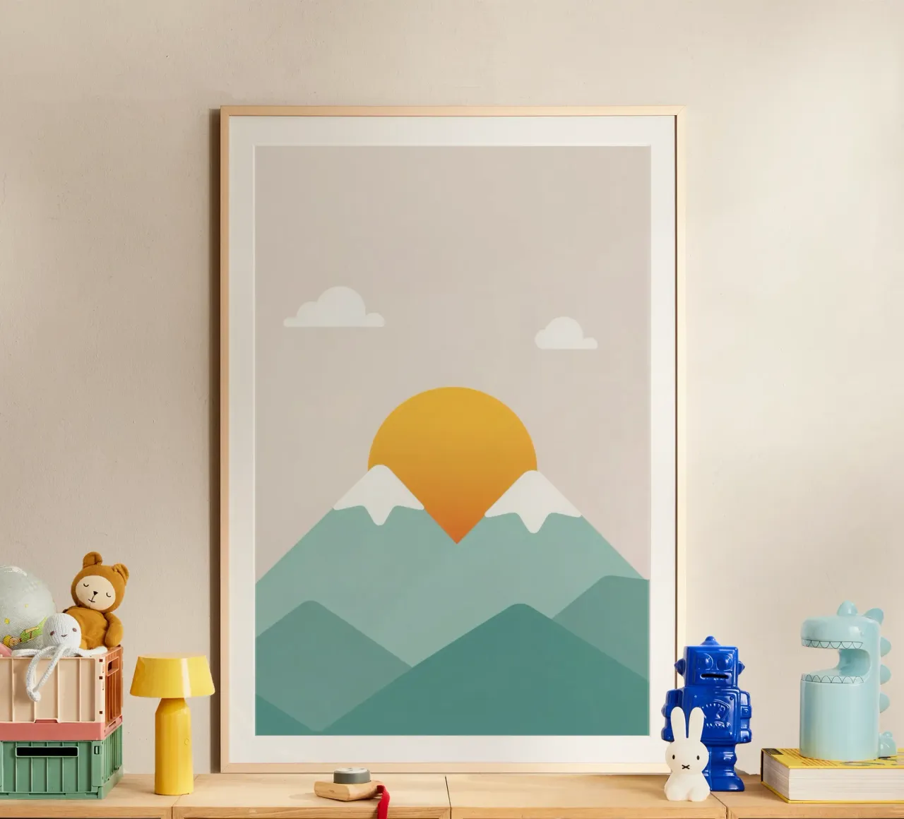 Paesaggio stilizzato con montagne, sole e nuvole poster con telaio in alluminio da DesignDoodle