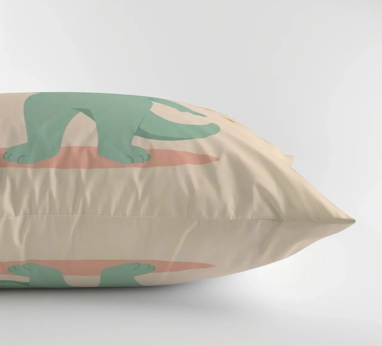 Alien vert mignon tenant une étoile jaune coussin de DesignDoodle