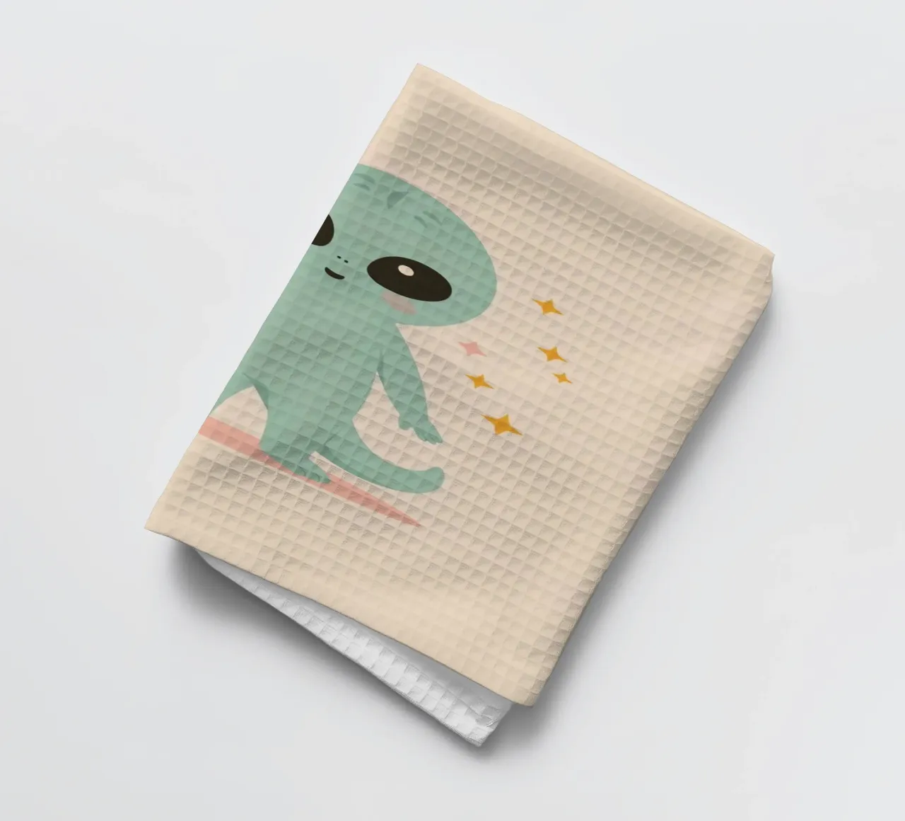 Alien vert mignon tenant une étoile jaune torchon de DesignDoodle