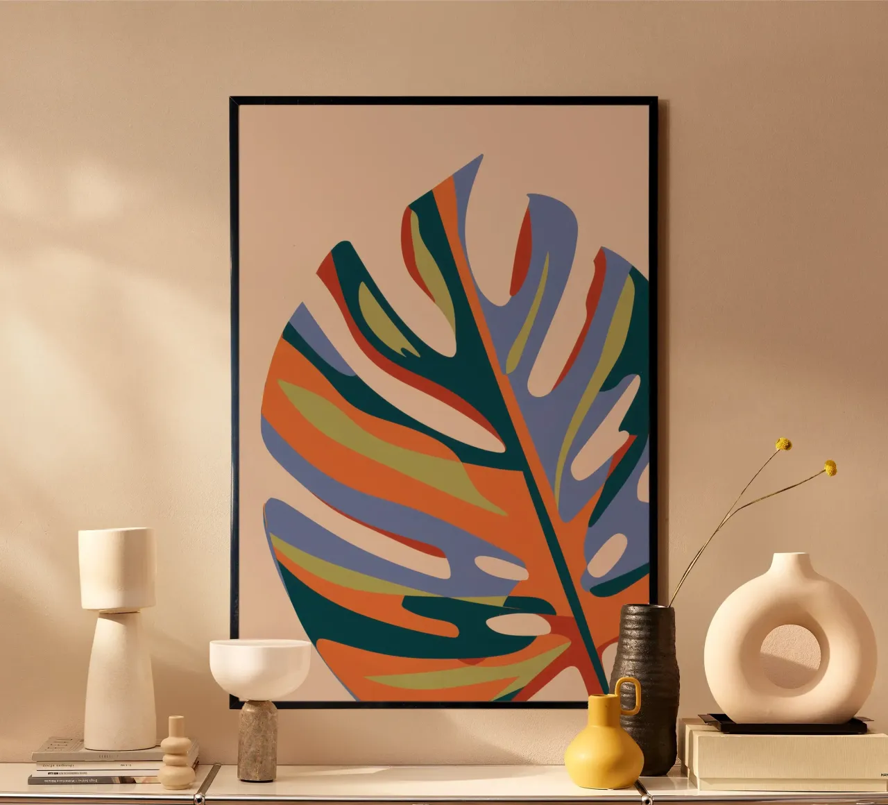 Foglia a strisce cromatiche poster con telaio in alluminio da Orchid Patina