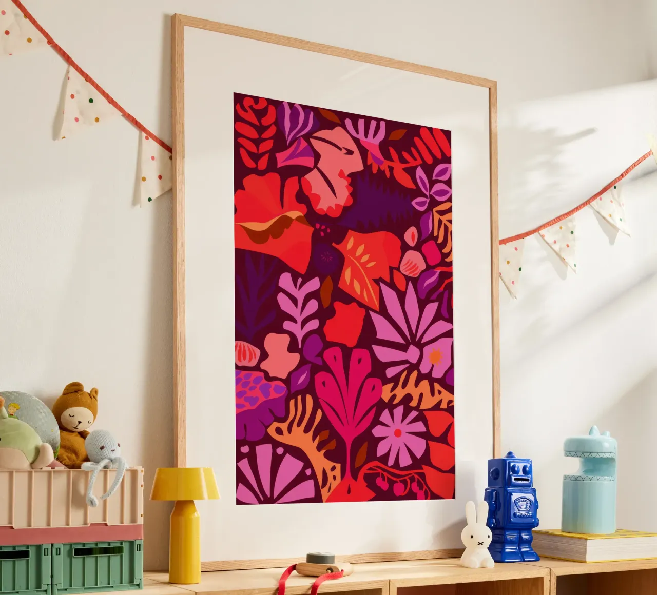 Giungla cremisi in fiore poster con telaio in plastica da Enter Bloom