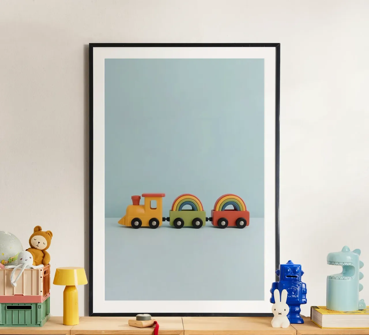 Simpatico trenino giocattolo con archi arcobaleno poster da DesignDoodle