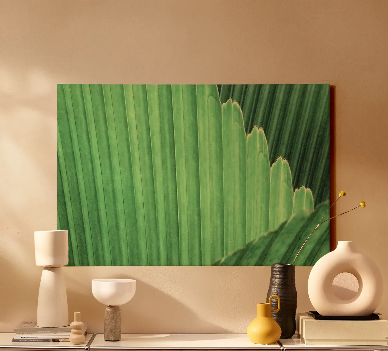 Lagen von Palmblättern Leinwand mit Schattenfugenrahmen von Earthly Visions