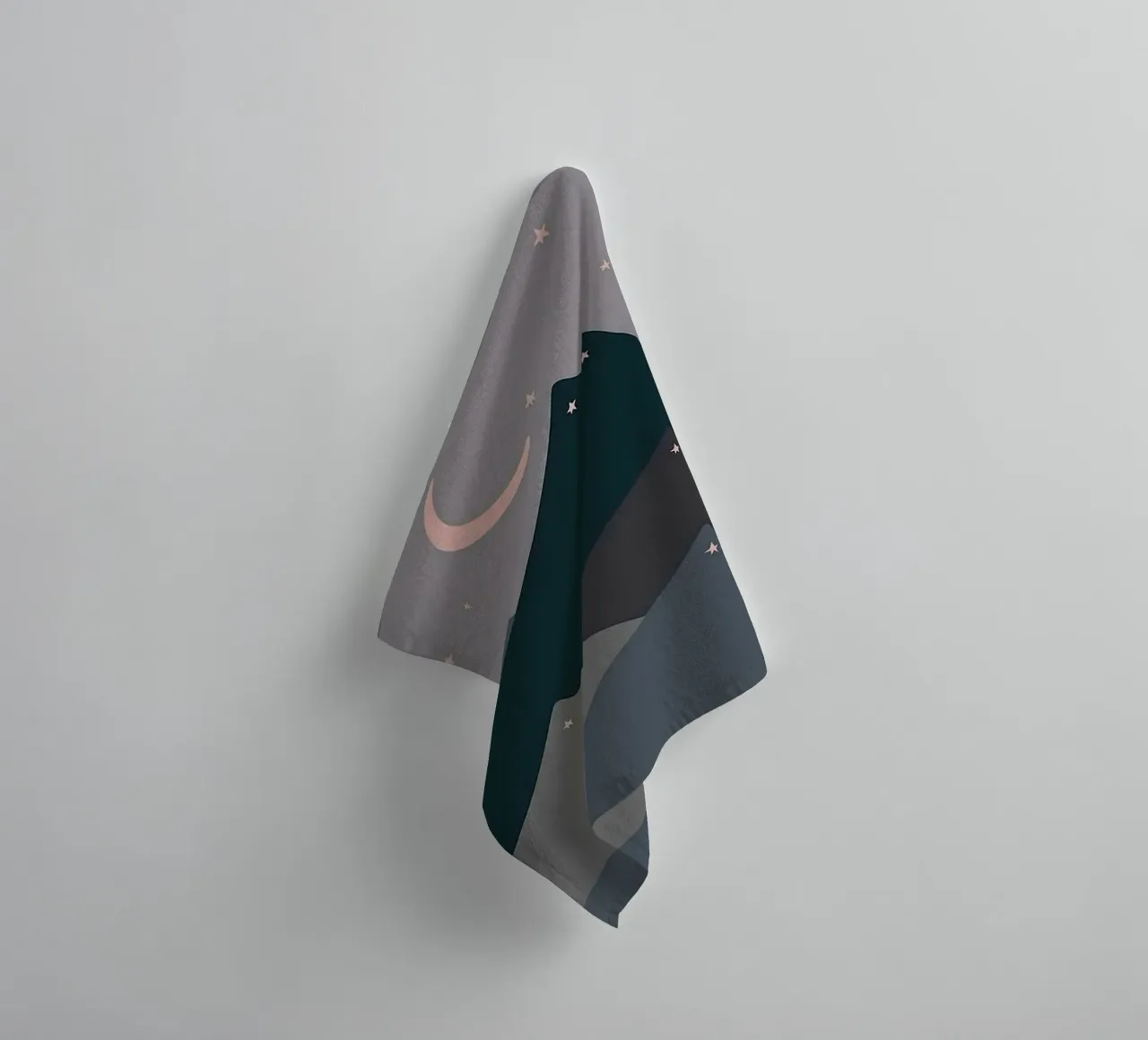 cat shape mountain wave in moonight Handtuch von melts