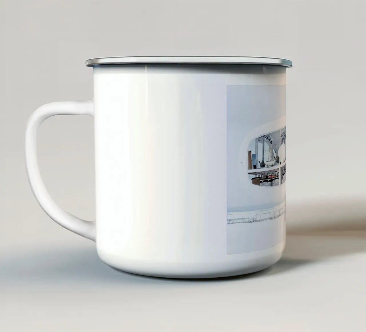 Binz 1 tazza in smalto da Michael Belhadi