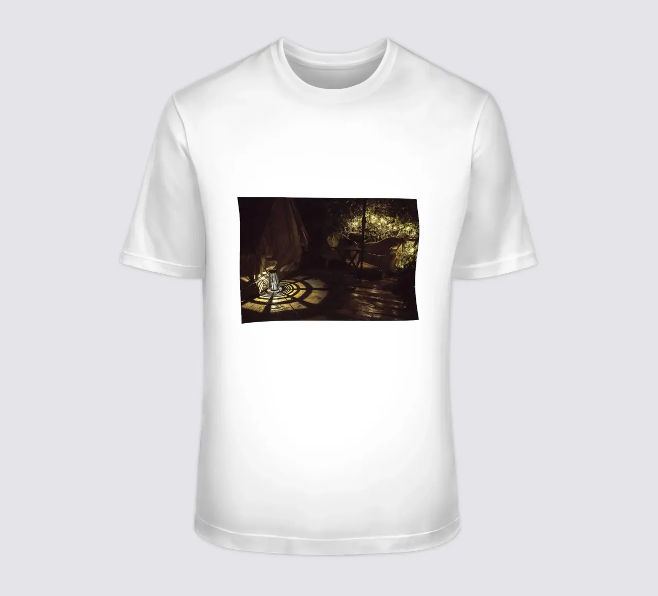 Nachtlicht schaduwen - fine art print t-shirt van jay