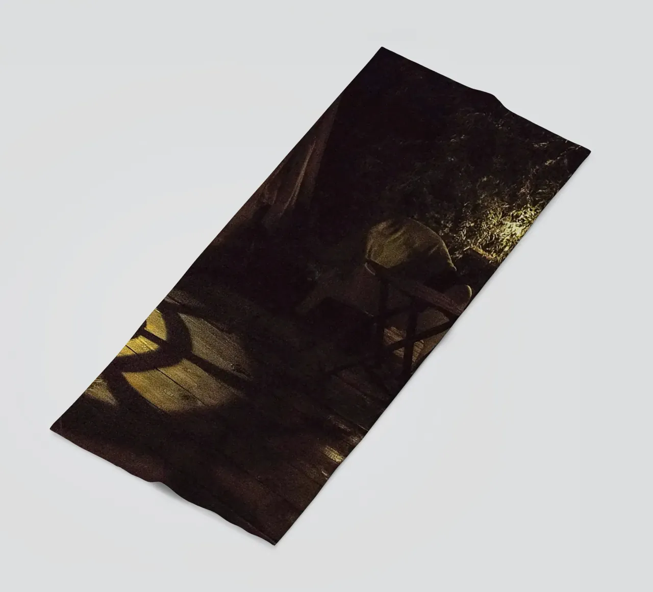 Nachtlicht schaduwen - fine art print strandhanddoek van jay