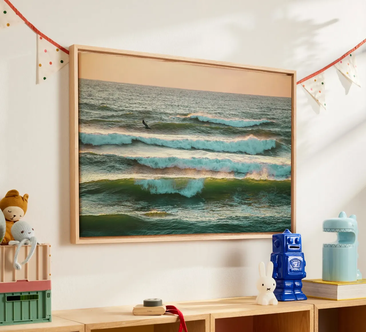 Rolling Waves – Fine Art Print Leinwand mit Schattenfugenrahmen von jay