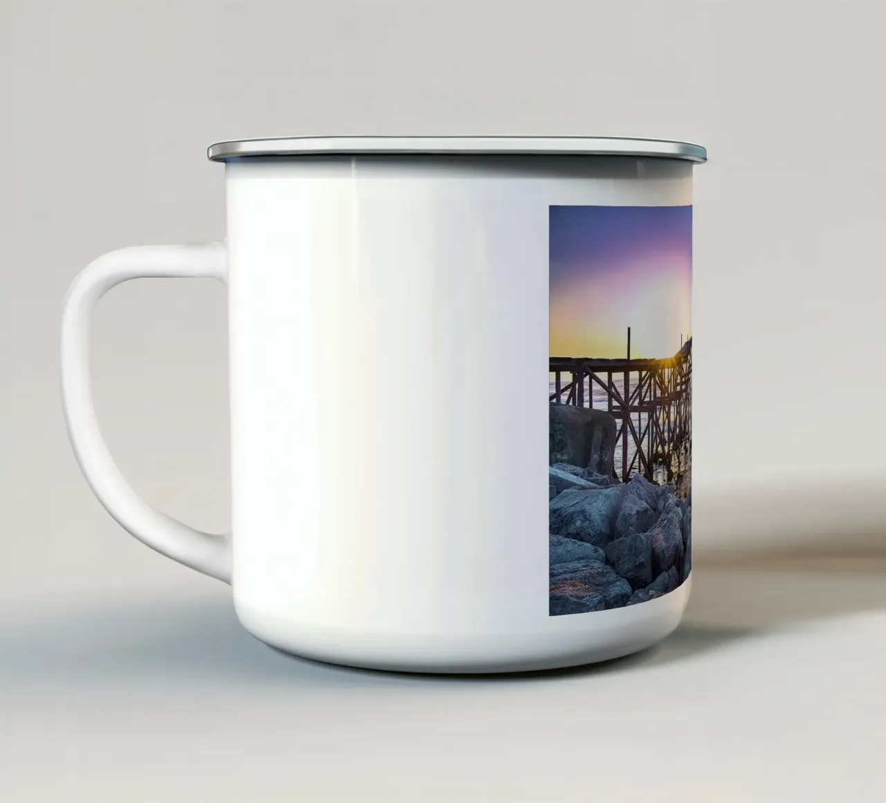 Dawn Pier - Kunstdruk emaille mok van jay