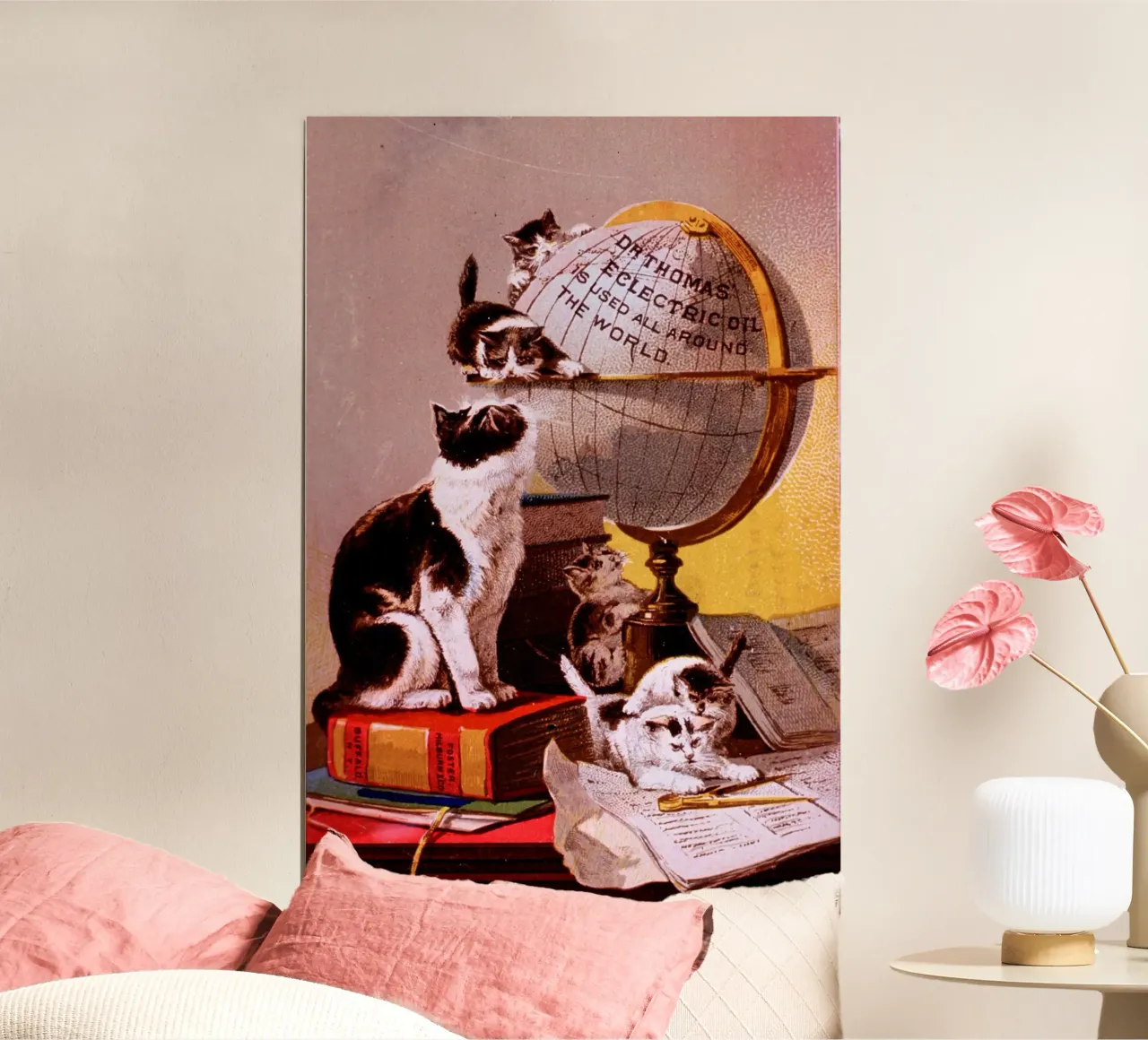 mother cat and her five kittens poster con telaio in alluminio da vintageshop