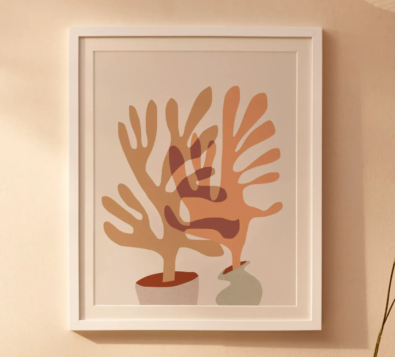 Pianta in vaso di corallo poster con telaio in alluminio da Little Dean