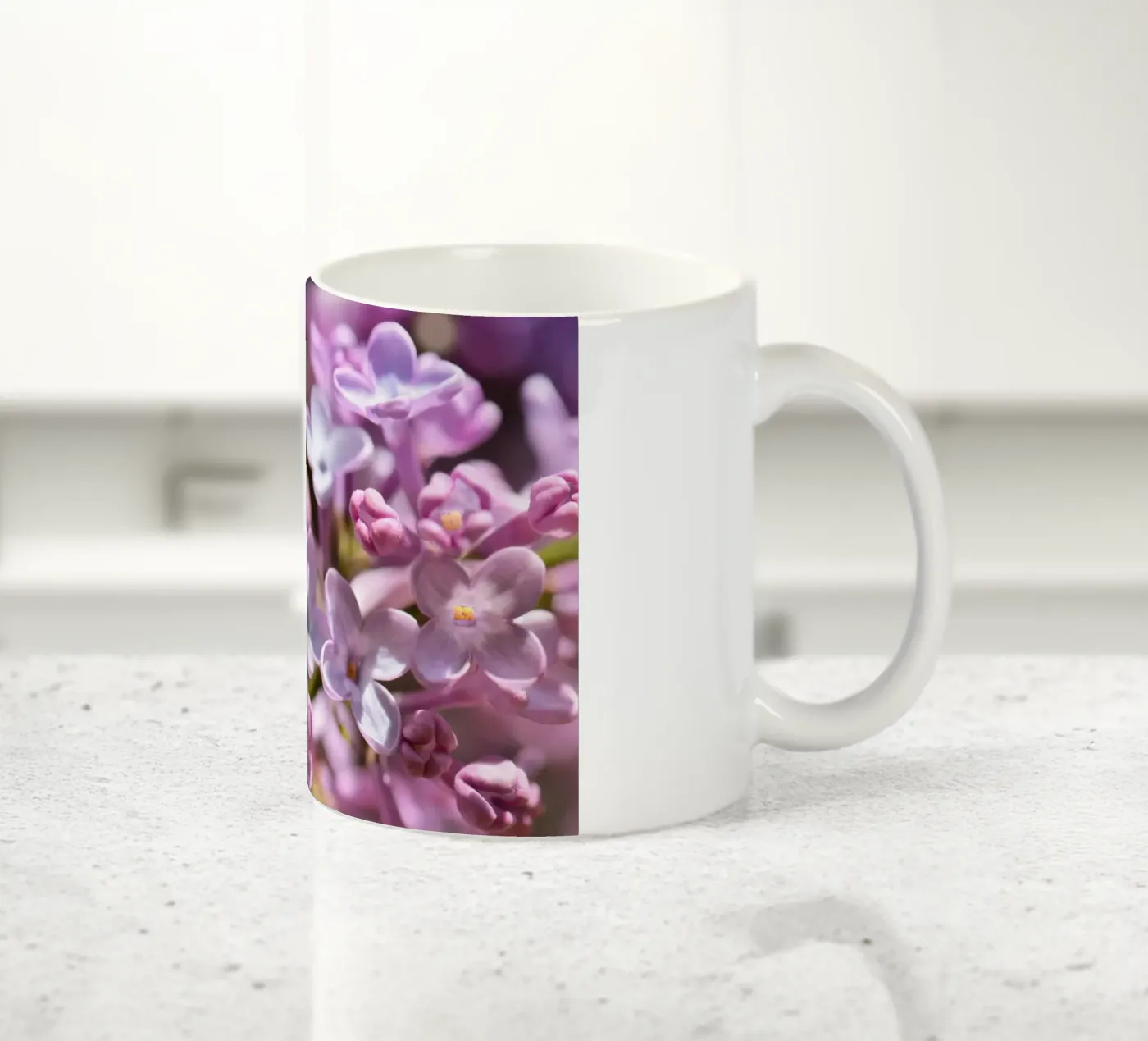 Lilac ceramic mug by Atteloi