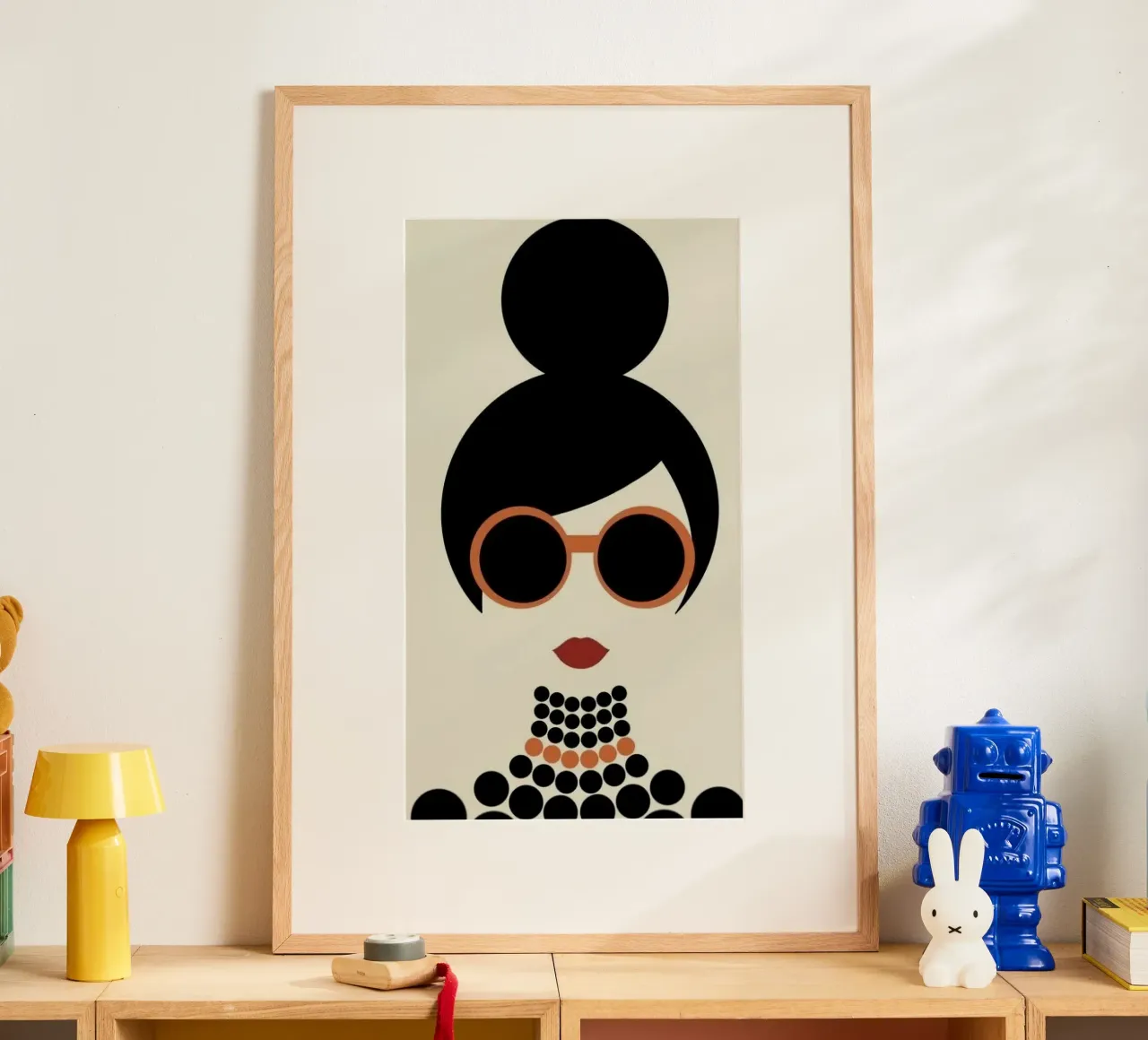 abstract girl in shape circle poster con telaio in plastica da Josum