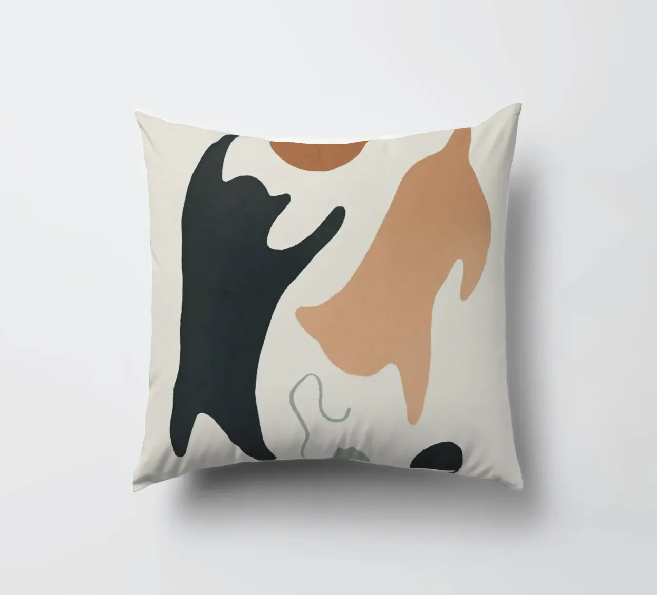 naughty cat play shape cuscino da comura