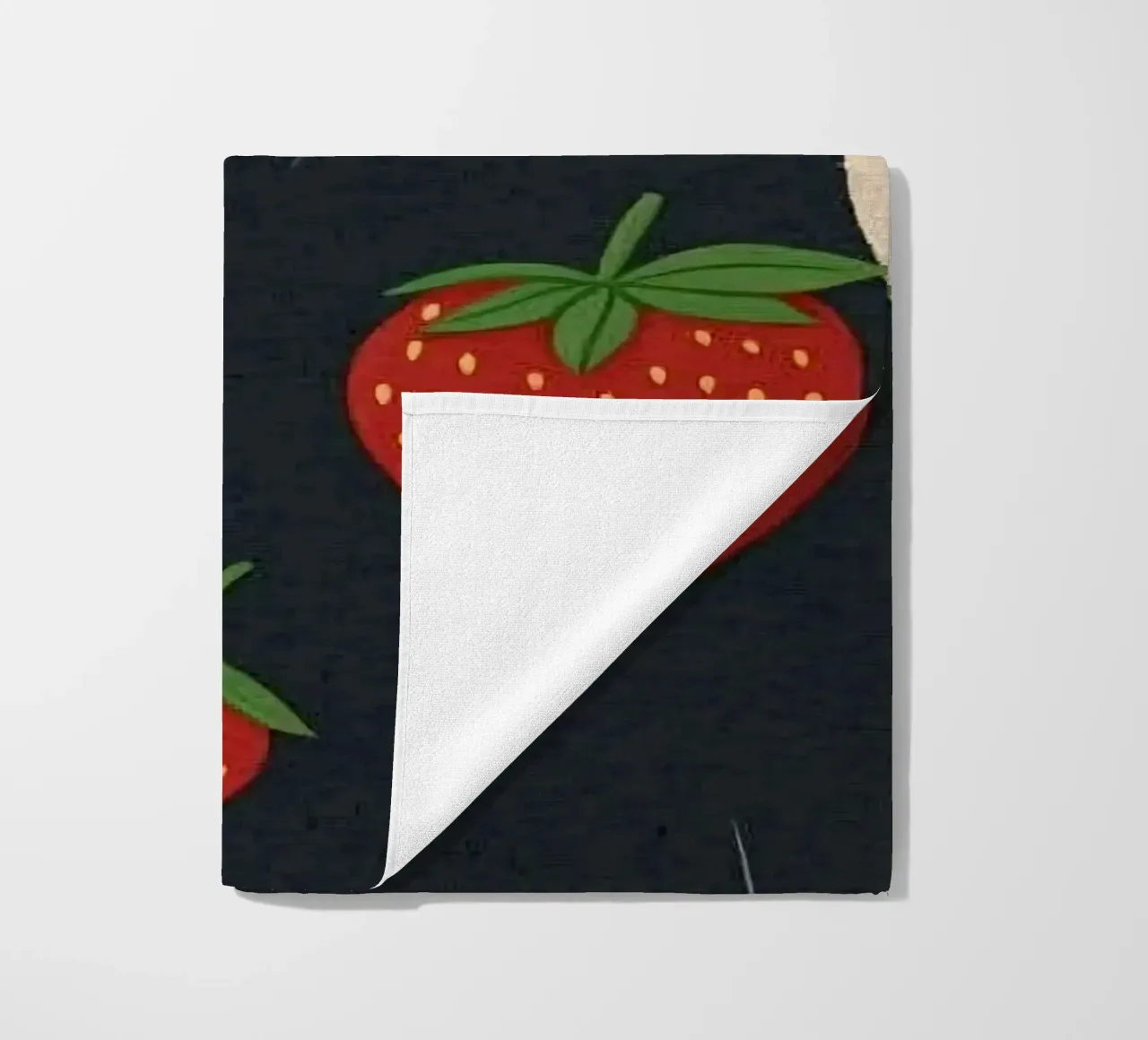 cat with strawberry shape telo mare da comura