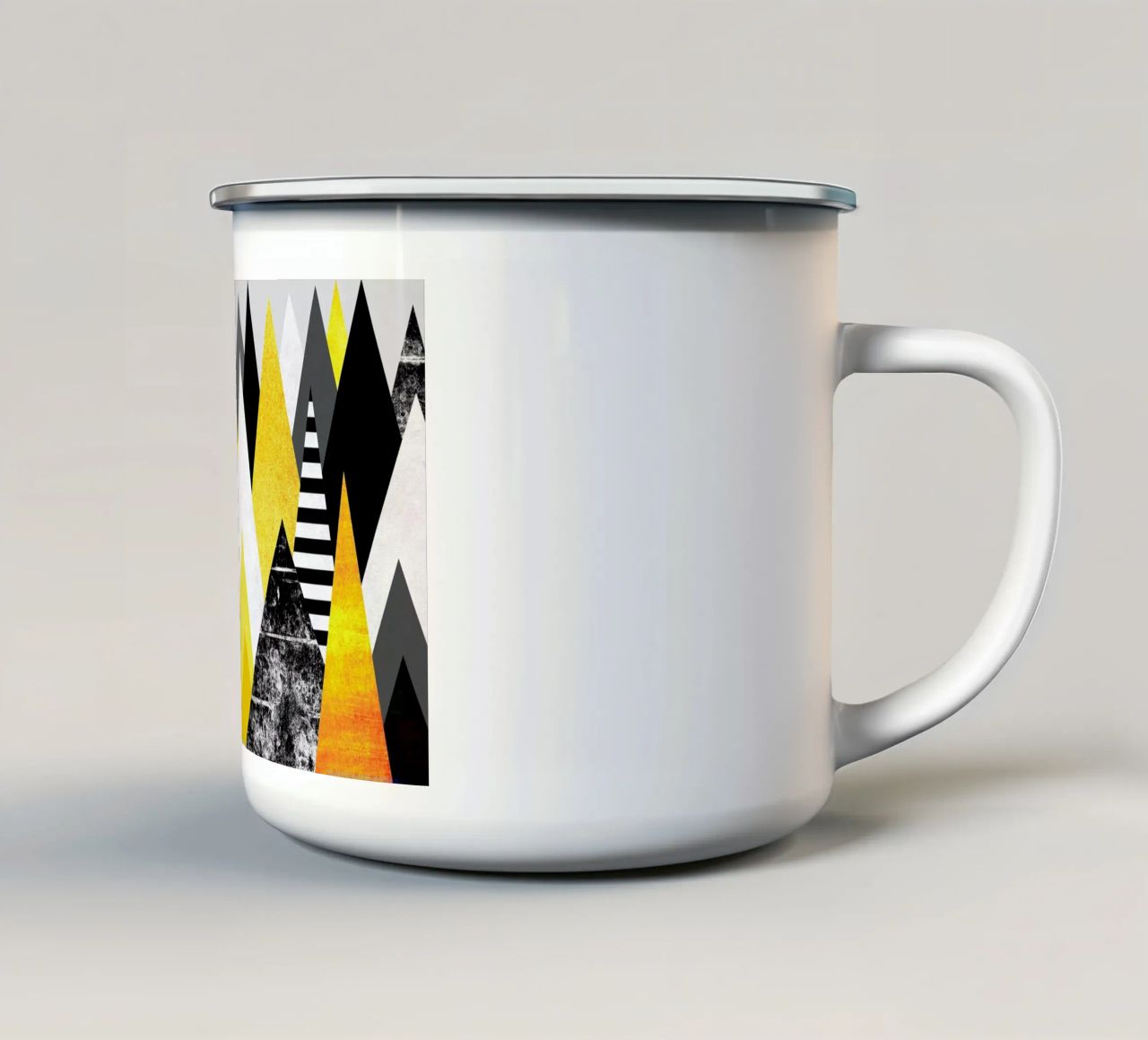 Yellow Peaks tazza in smalto da Elisabeth Fredriksson