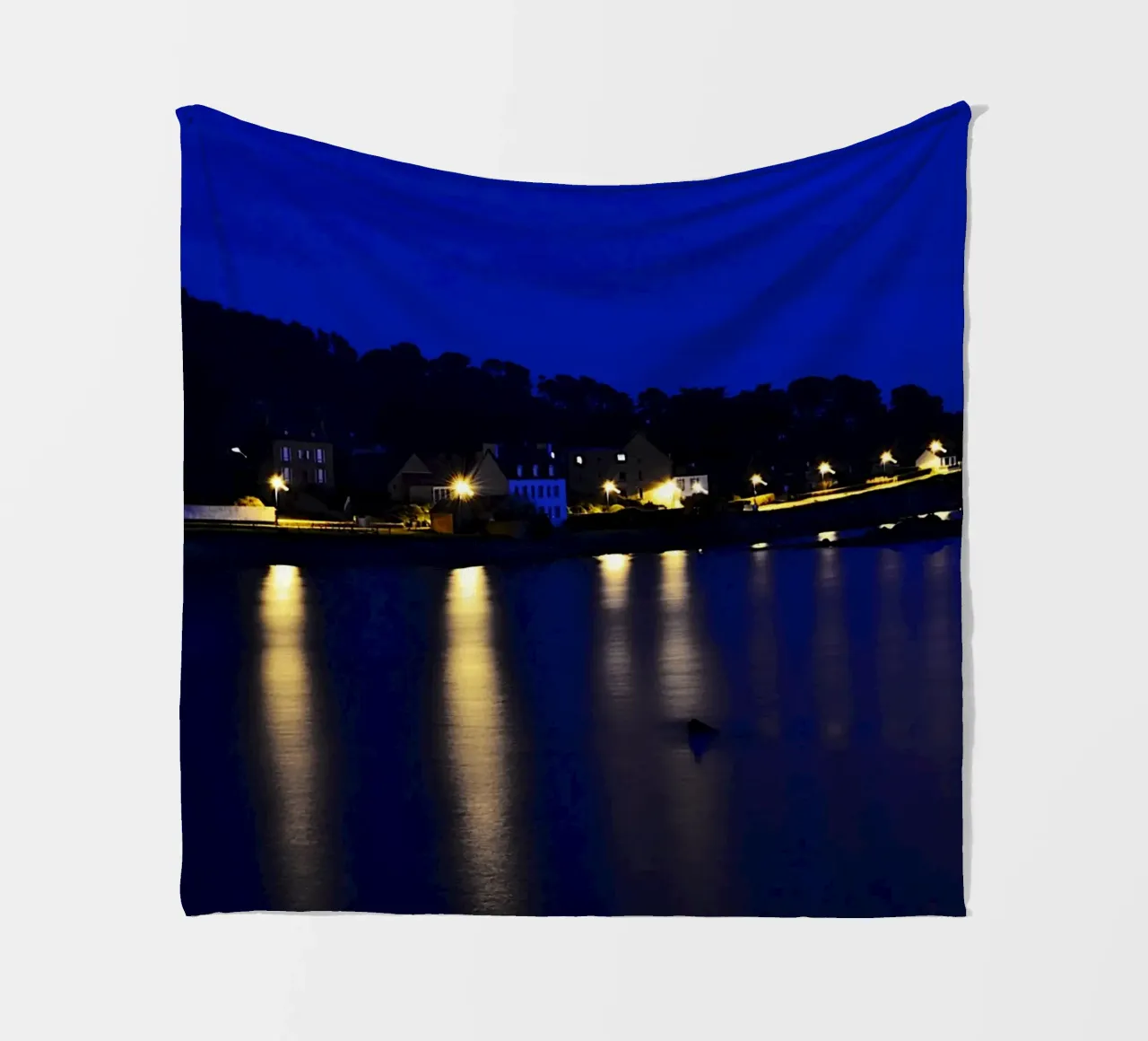 FAA355 PLOUGASNOU DI NOTTE. coperta in pile da Thierry vobmann photography