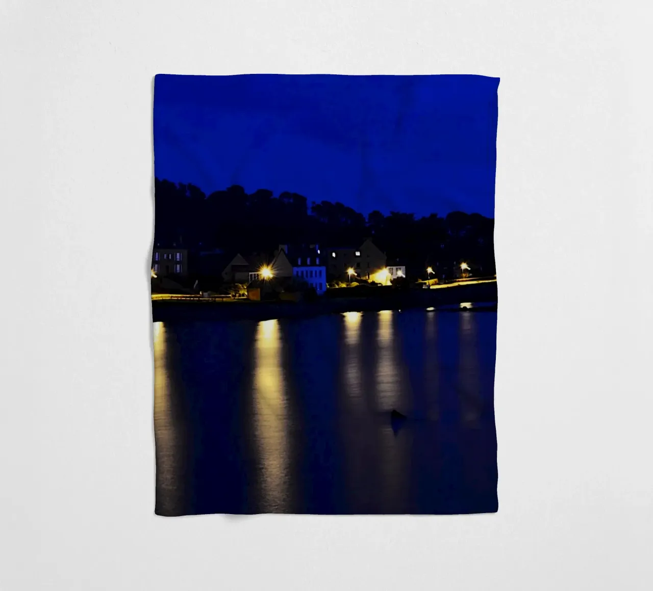 FAA355 PLOUGASNOU DI NOTTE. coperta in pile da Thierry vobmann photography