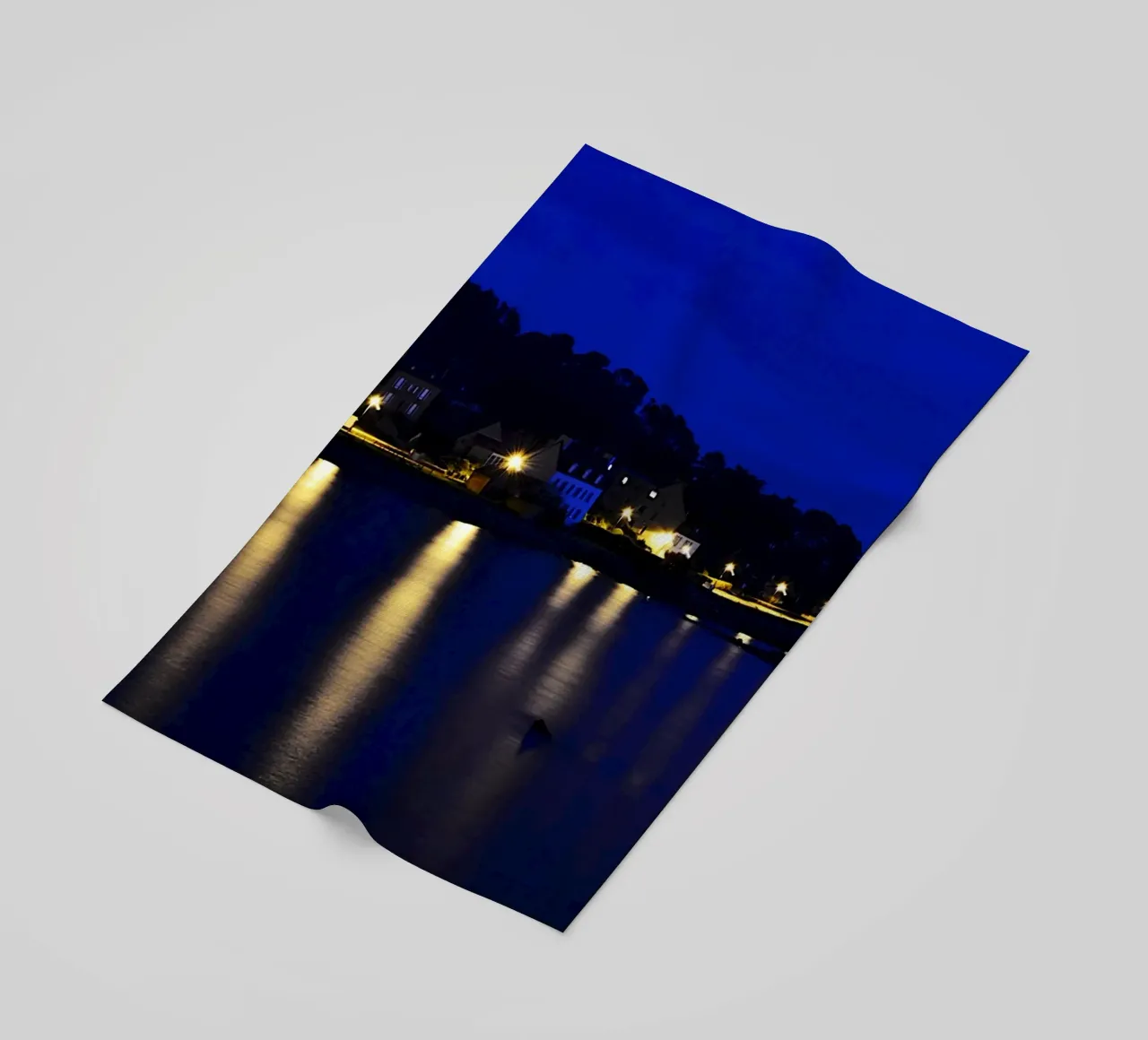 FAA355 PLOUGASNOU DI NOTTE. telo mare da Thierry vobmann photography