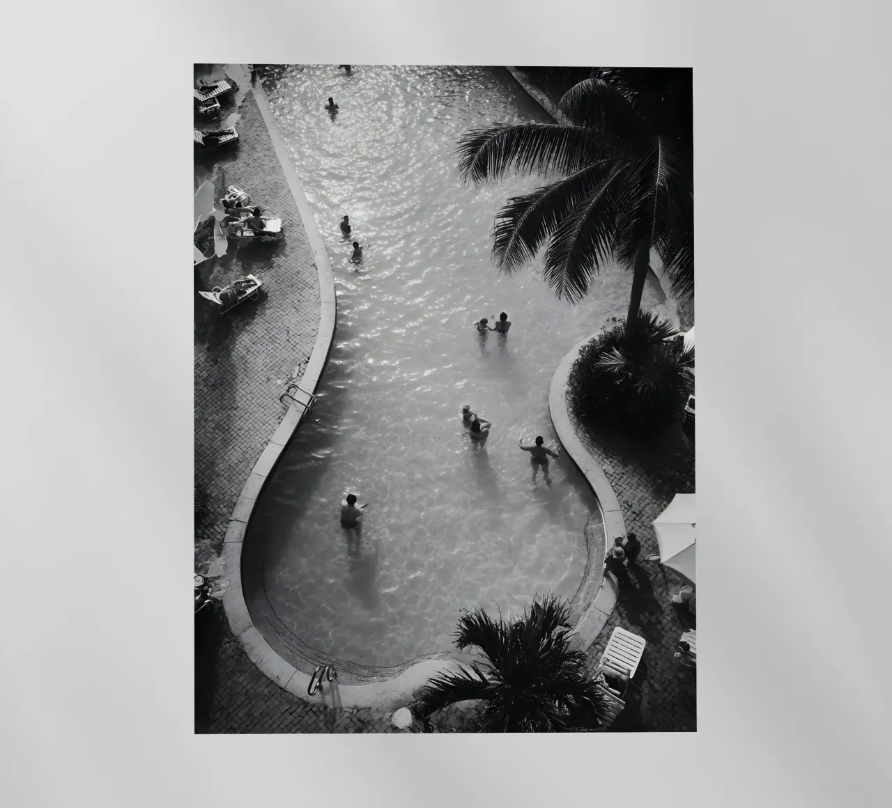 Retro Poolside pellicola backlit da Mononoir