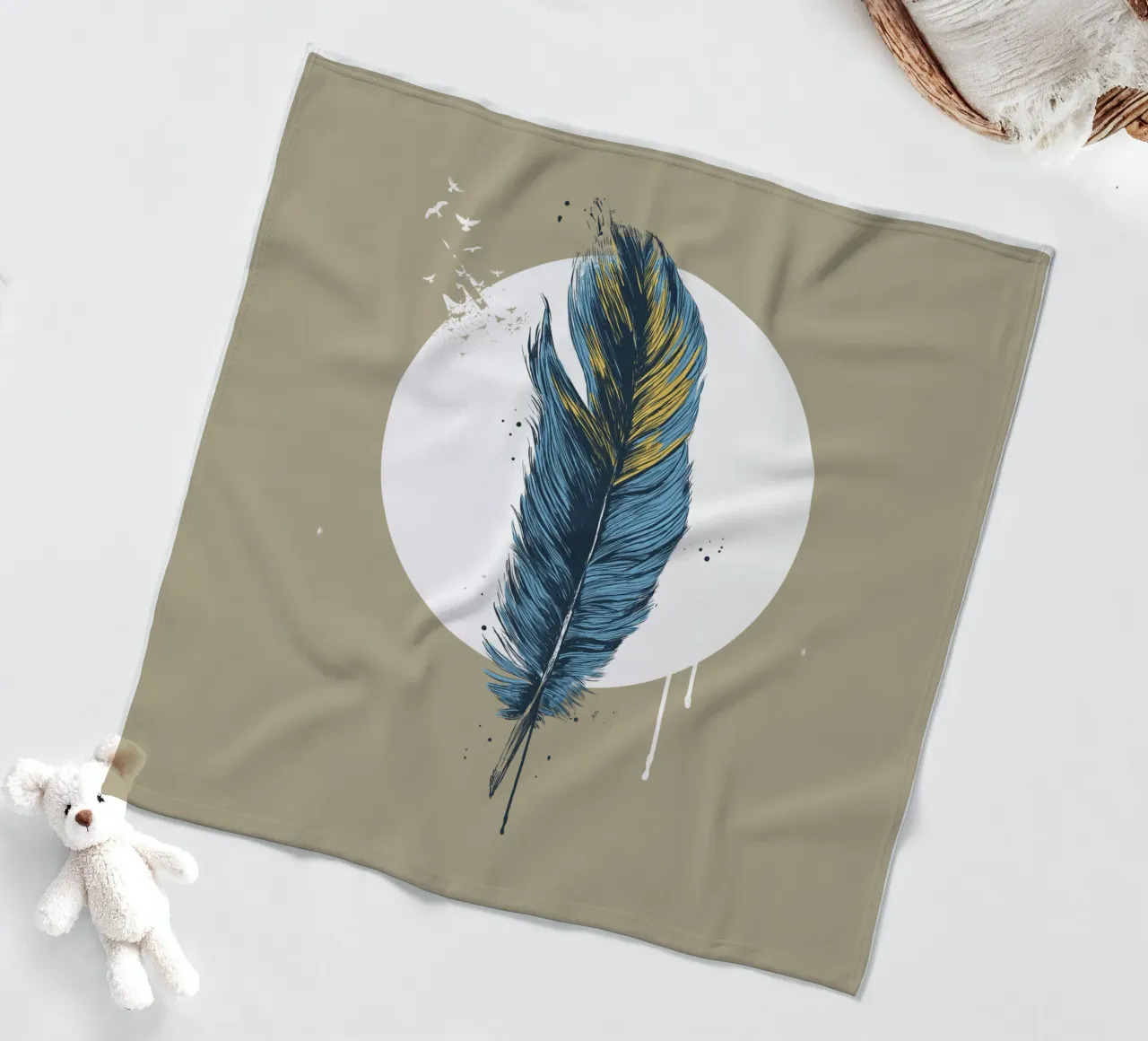 Feather in a circle III coperta in pile da Balazs Solti