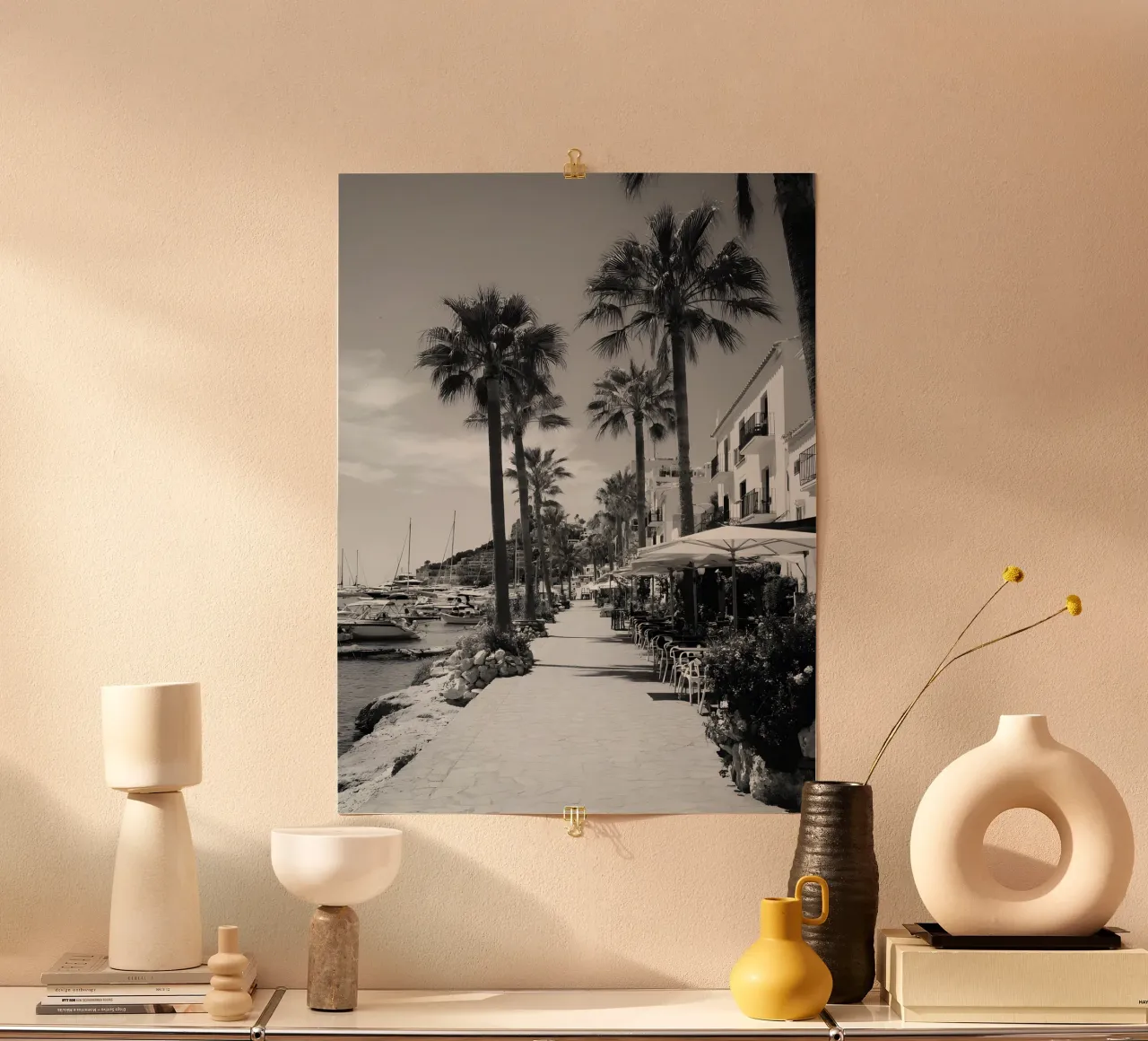 Ibiza Promenade poster con telaio in alluminio da Mononoir