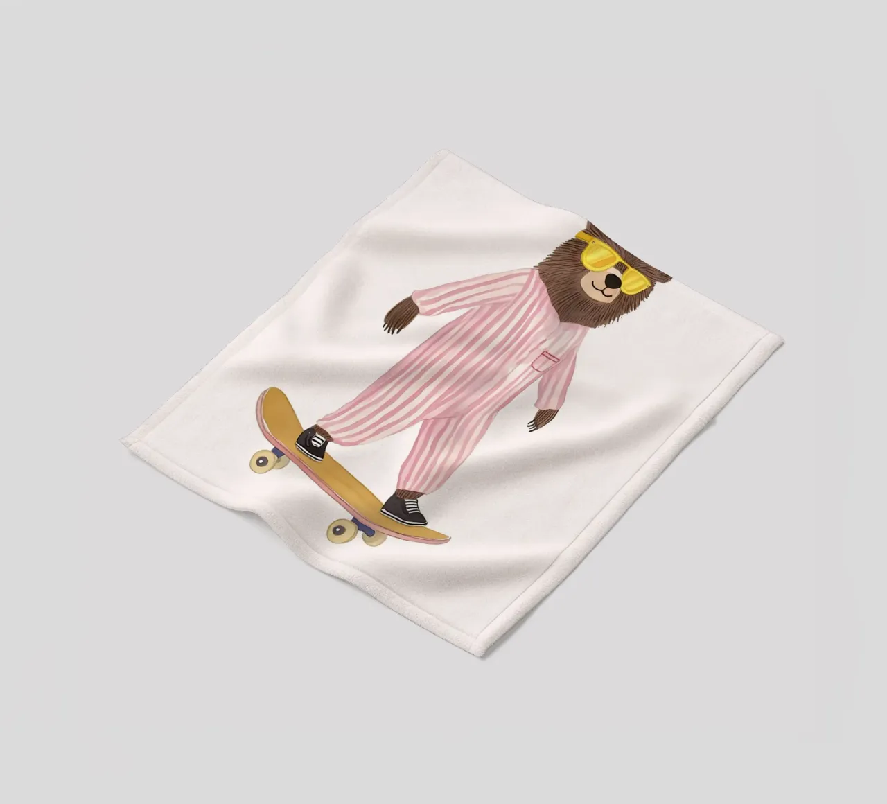 Bear Skater in Pajamas Art Print, "Run Faster" Quote Fleecedecke von vintagepod