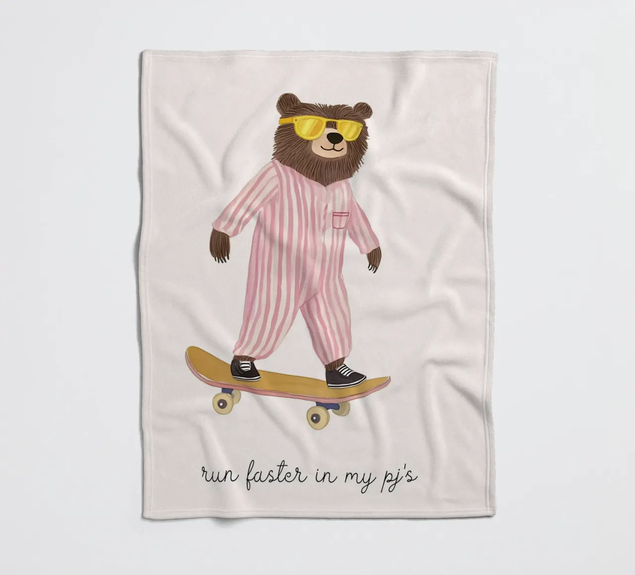 Bear Skater in Pajamas Art Print, "Run Faster" Quote Fleecedecke von vintagepod