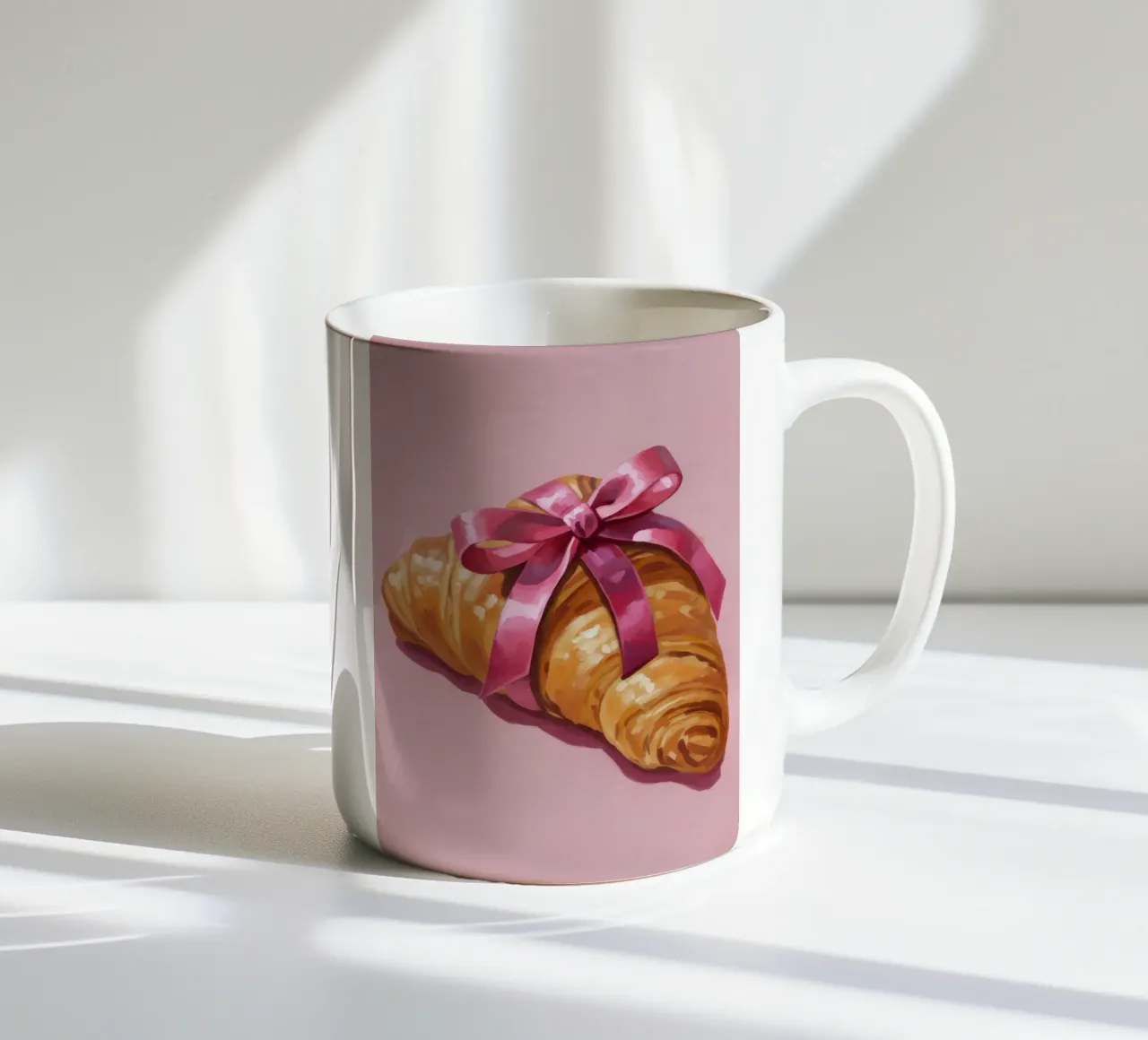Croissant with Ribbon tazza in ceramica da Attaboy Dsgn